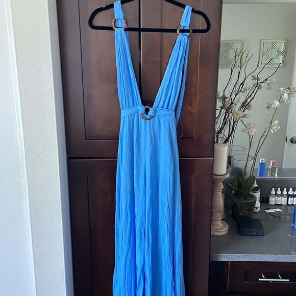 NWT Gorgeous Deep V Wide Leg Jumpsuit - Picture 3 of 15